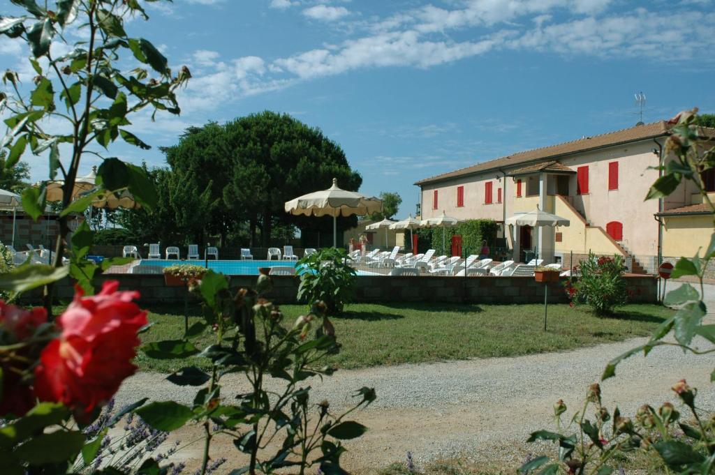 Casa Vacanze Guardamare San Vincenzo Bagian luar foto
