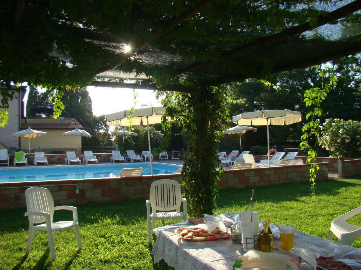 Casa Vacanze Guardamare San Vincenzo Bagian luar foto